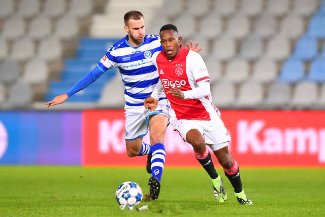 雅凯不仅在 雅凯不仅在